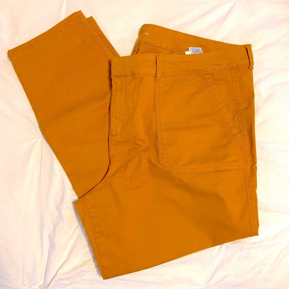 Old Navy Gold Pixie Pants